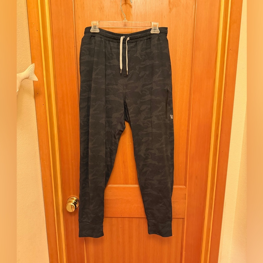 Vuori Men's Sunday Performance Jogger - Picture 5 of 12
